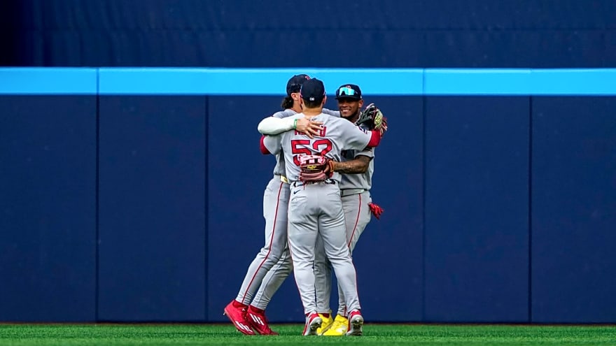 Phillies Should Trade For All-Star Outfielder On Red Sox
