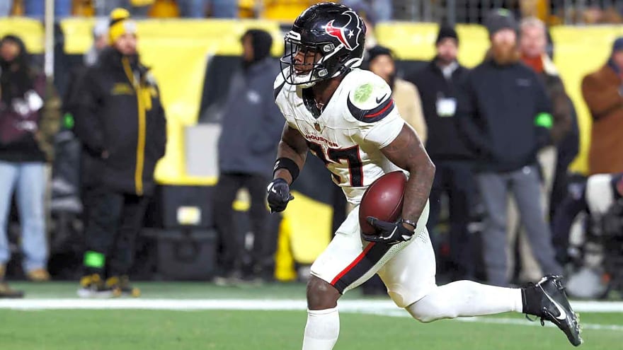 Texans send clear Woody Marks message after David Montgomery trade