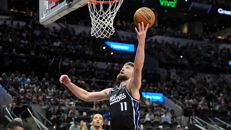 Kings rumors: Was Domantas Sabonis really getting fed up with role under Doug Christie before injury?