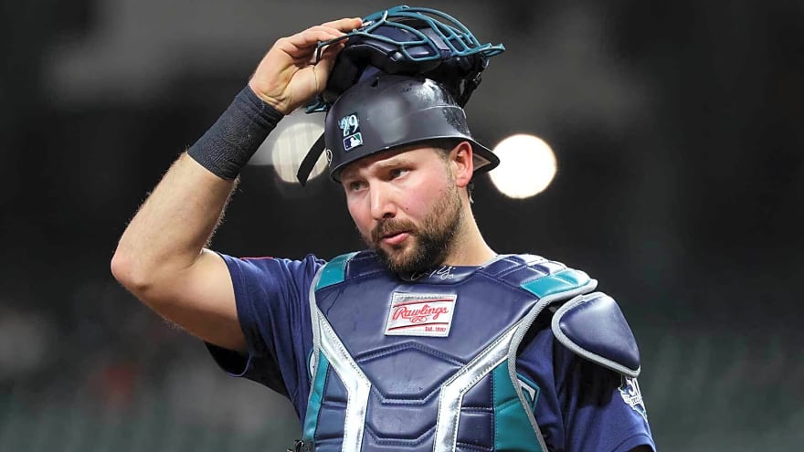 Mariners make Cal Raleigh decision after placing him on IL