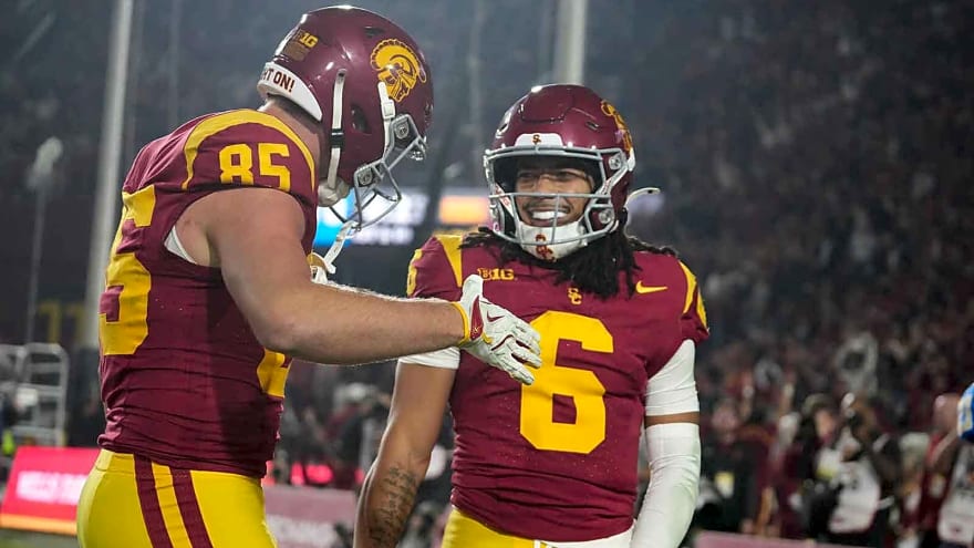 Rival coach gives USC ’50-50′ chance at making CFP