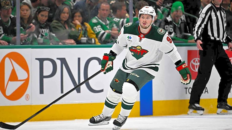  Panthers offered free agent Vladimir Tarasenko a contract in July