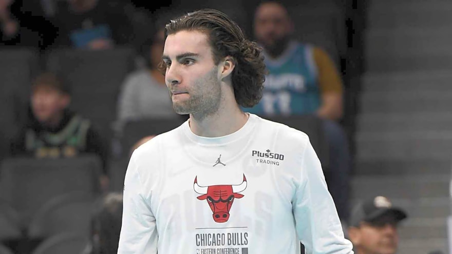 Hornets fan removed from arena after verbal Josh Giddey altercation