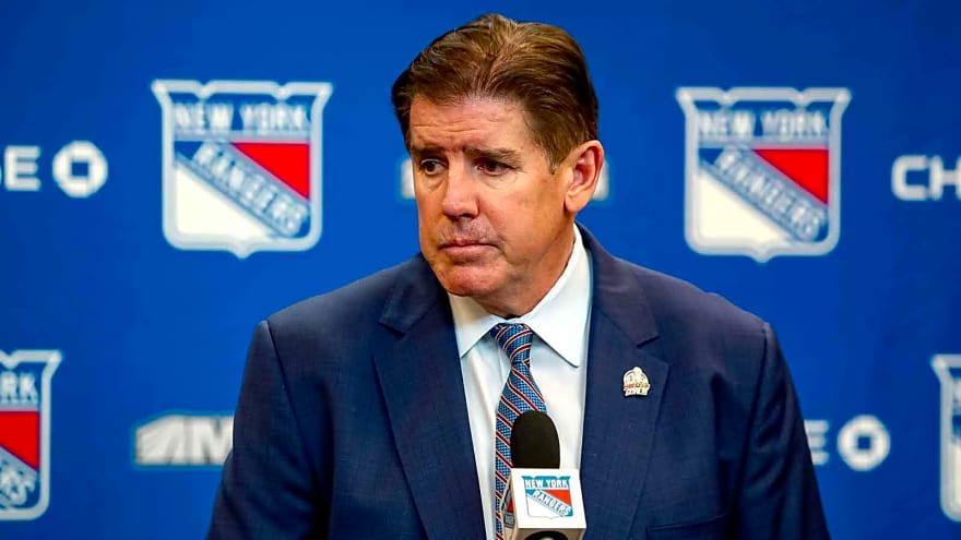 Kings sign forward to one-year extension