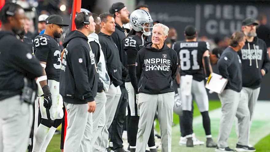 Pete Carroll sidesteps question about Raiders future after Giants loss