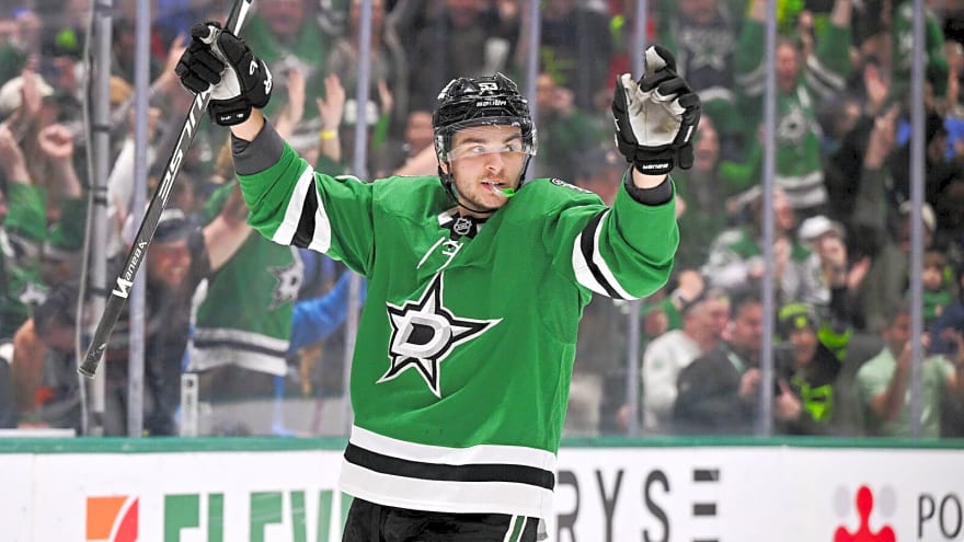 Stars’ Wyatt Johnston joins 30-goal club full of superstars
