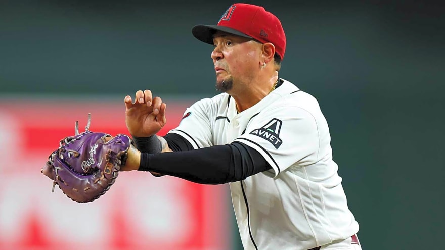 Diamondbacks’ Ildemaro Vargas avoids serious injury after scary Max Muncy collision