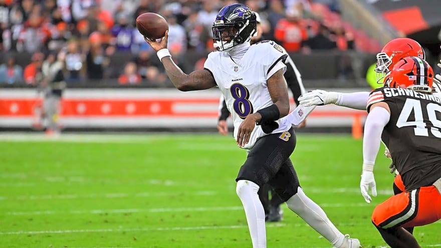 Ravens QB Lamar Jackson’s mysterious injury gets bare minimum answer from John Harbaugh