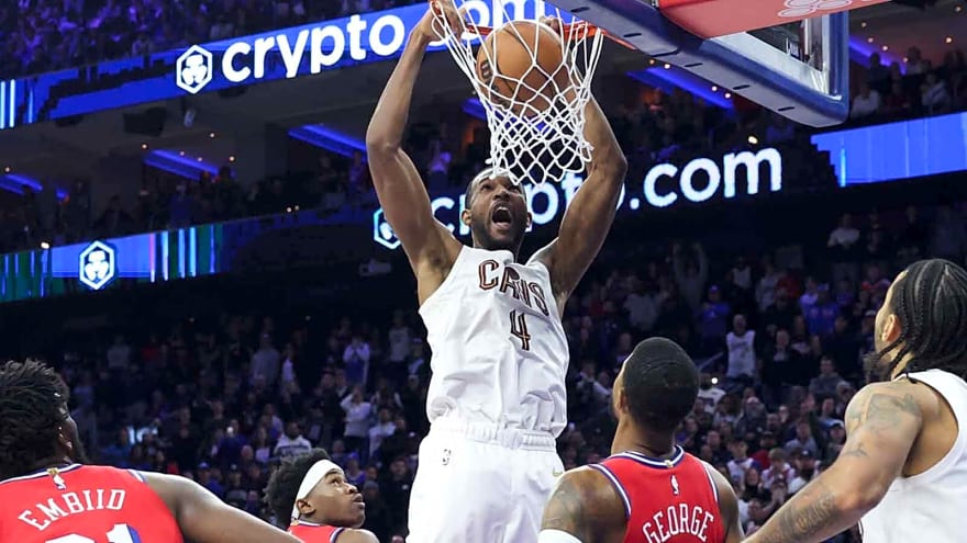 Cavs’ Evan Mobley’s emphatic dunk seals big win over 76ers