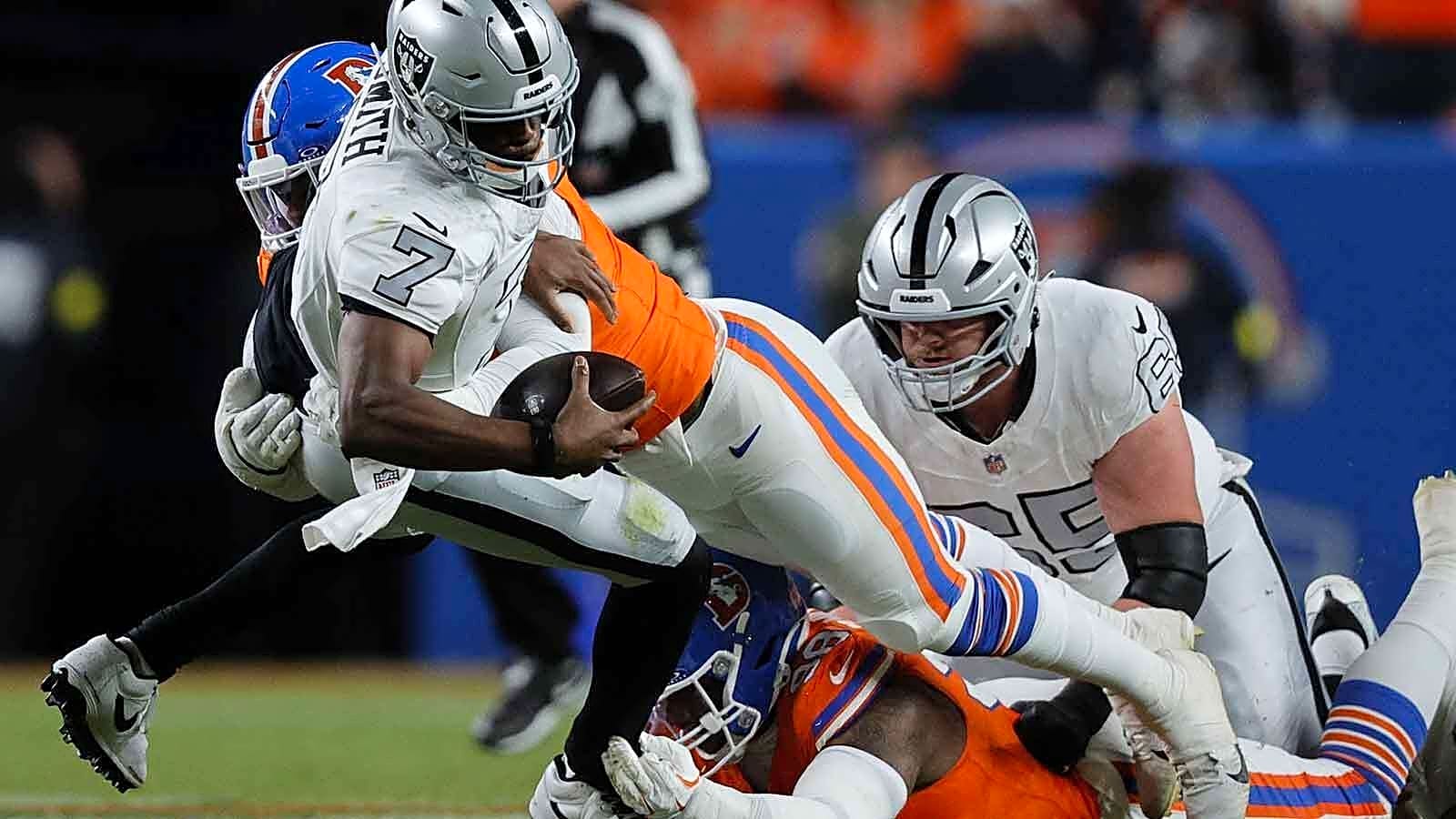 1 signing Raiders must make after trading away Jakobi Meyers