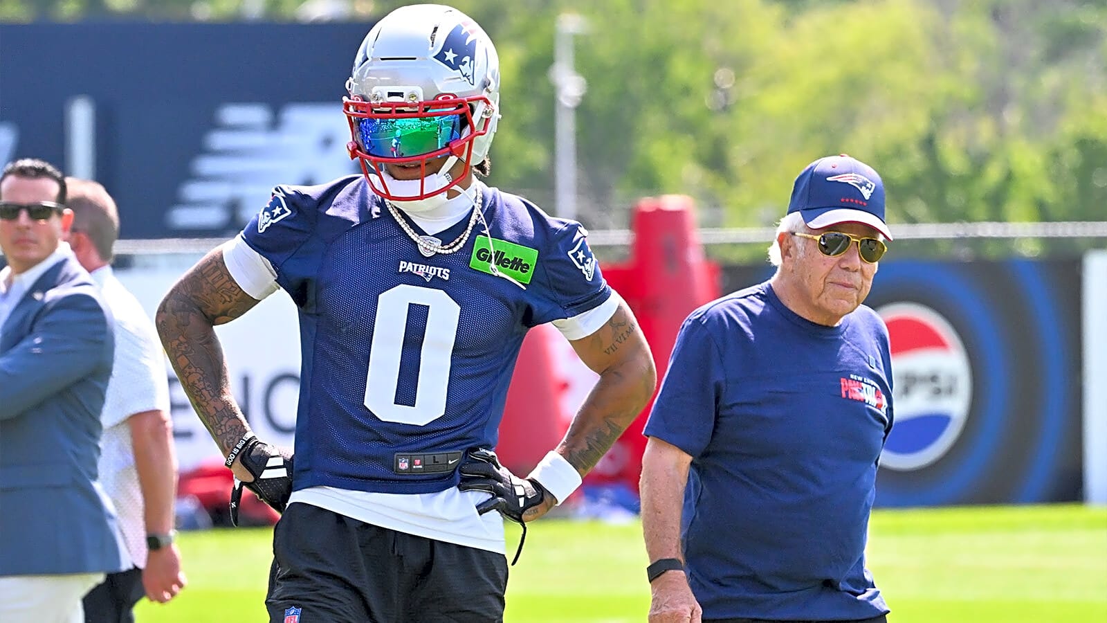 Patriots’ Mike Vrabel delivers ‘hopeful’ Christian Gonzalez injury update
