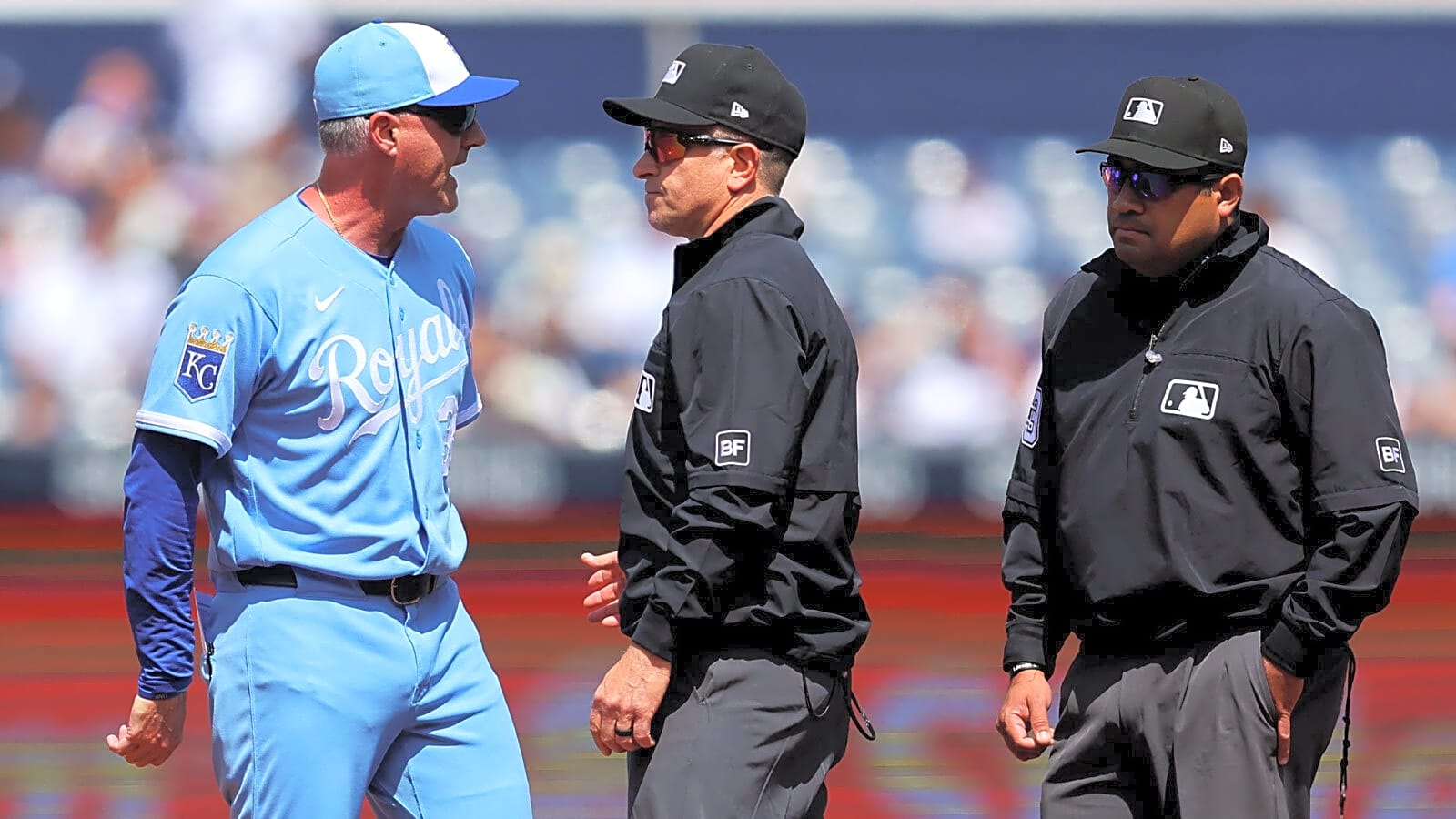 Royals manager ejected in 1st inning of Yankees game