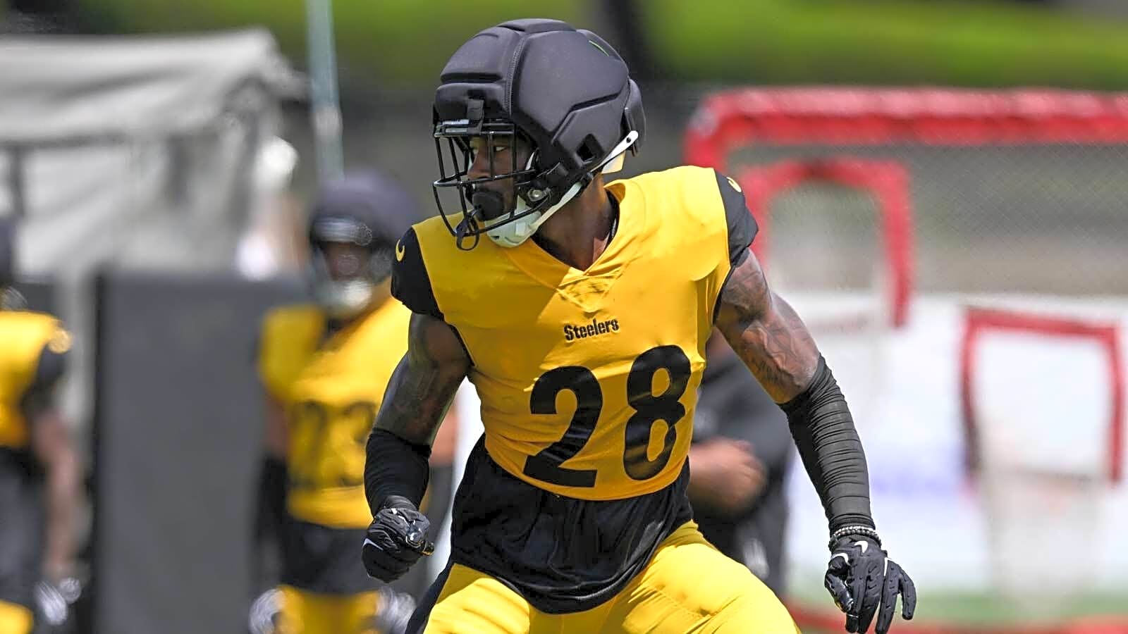 Steelers rookie’s frustrations from bad practice sparks massive fight