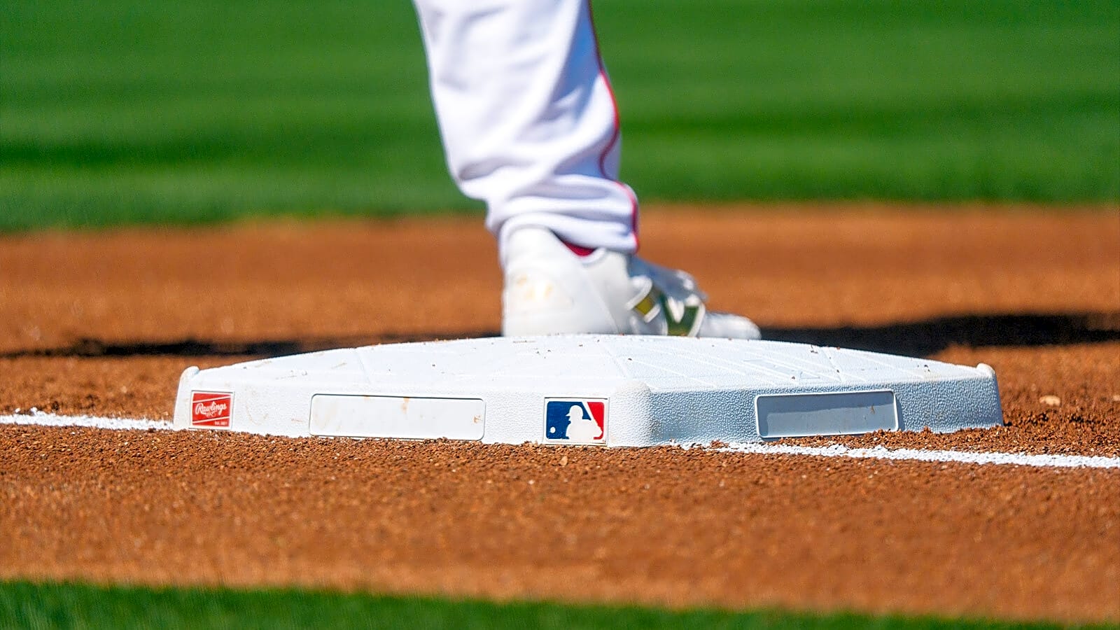 Pirates’ biggest flop to begin 2026 MLB season