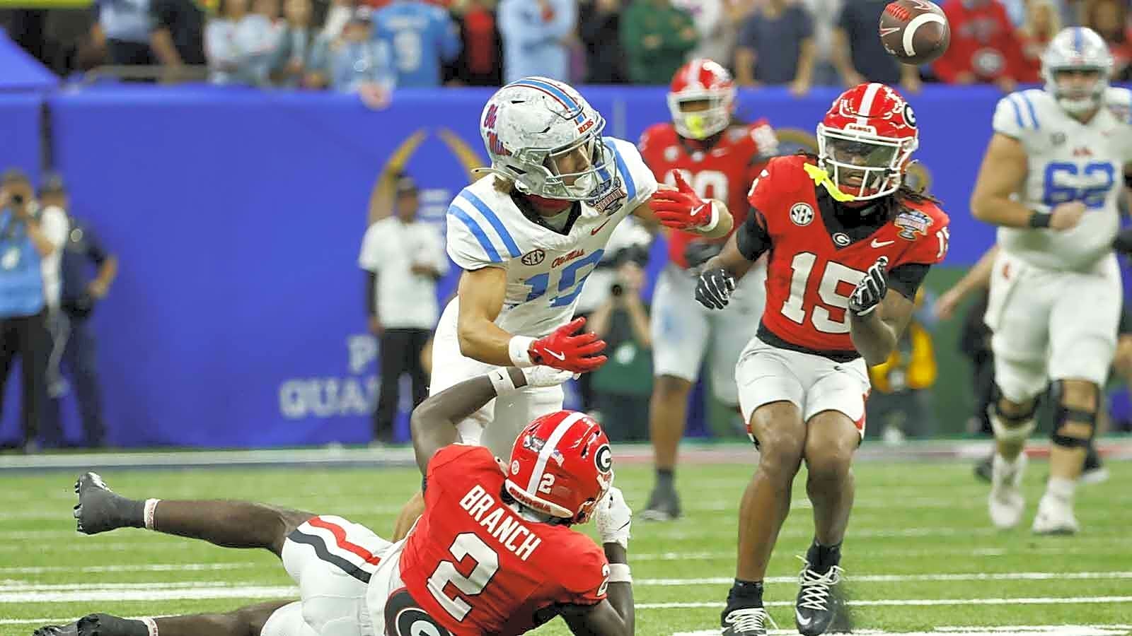 Georgia loses veteran safety to Ole Miss