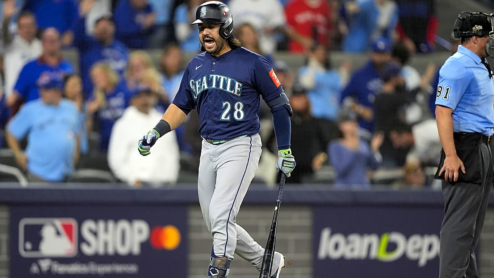 Red Sox writer makes attention-grabbing Eugenio Suarez prediction