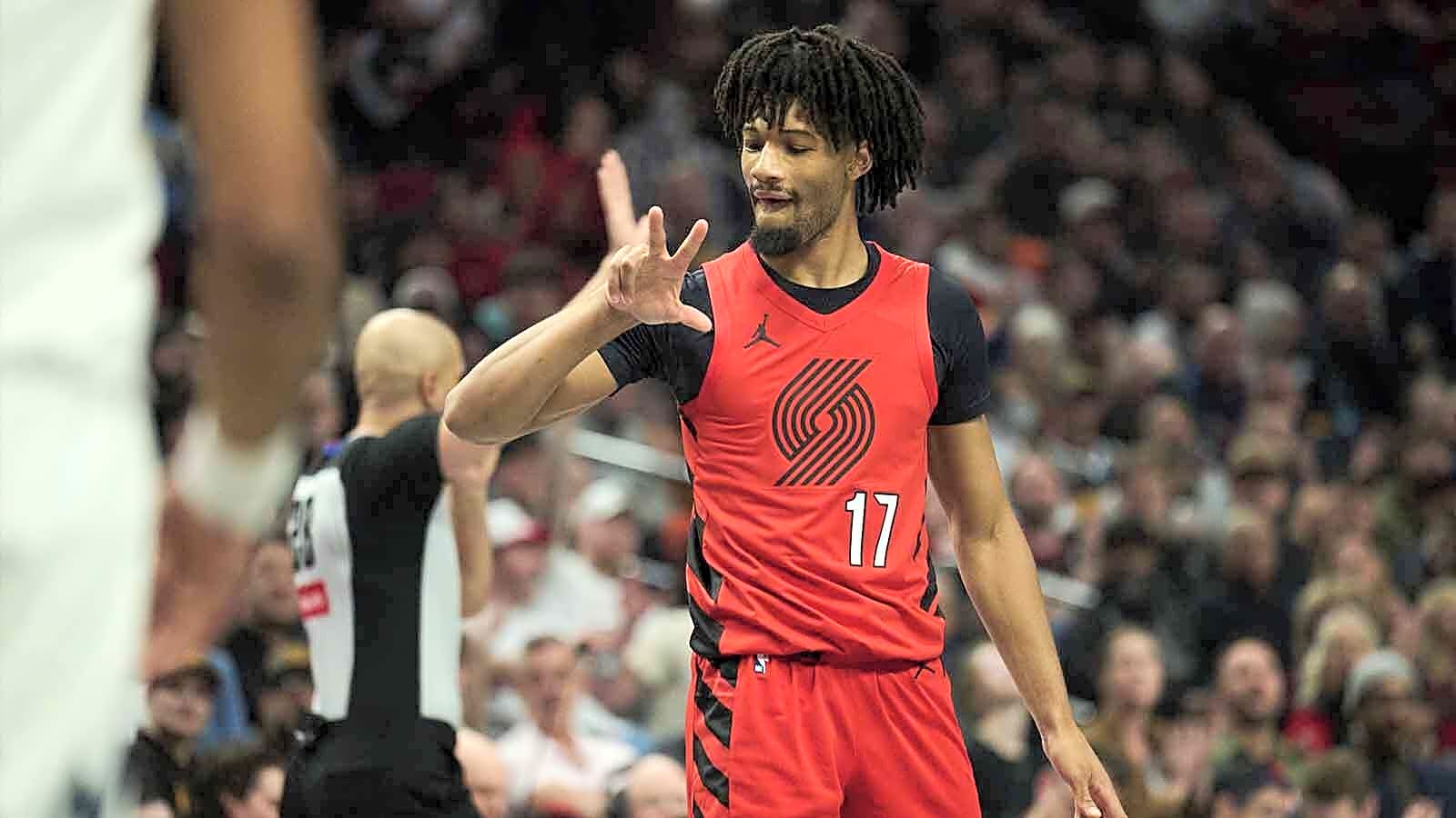 Shaedon Sharpe hits epic slam dunk after savvy steal