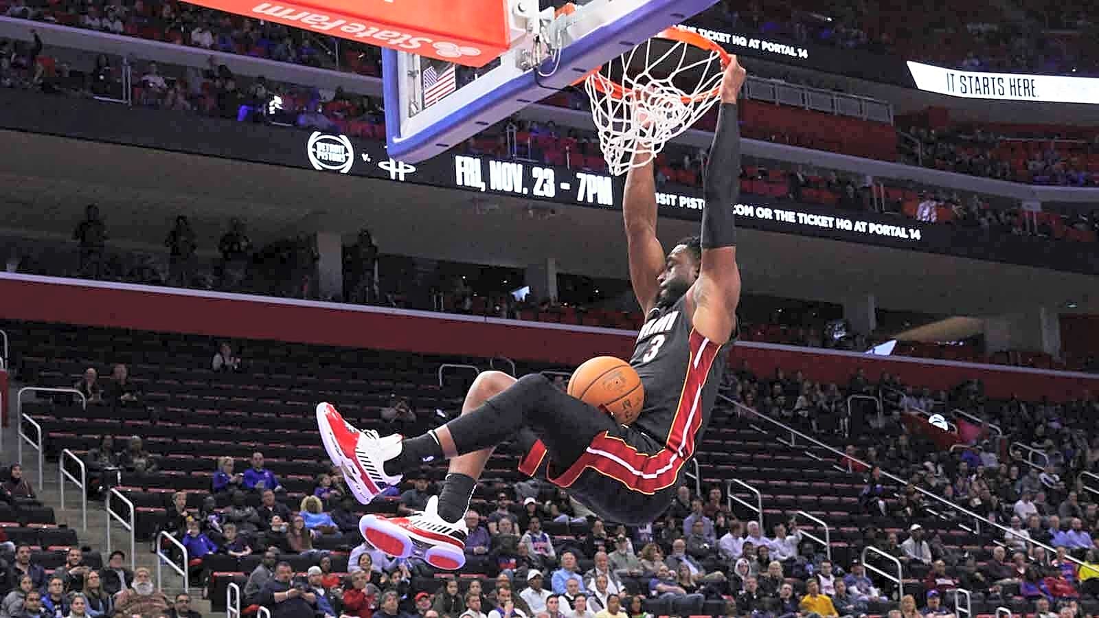 Heat legend Dwyane Wade reveals he was never asked to join dunk contest