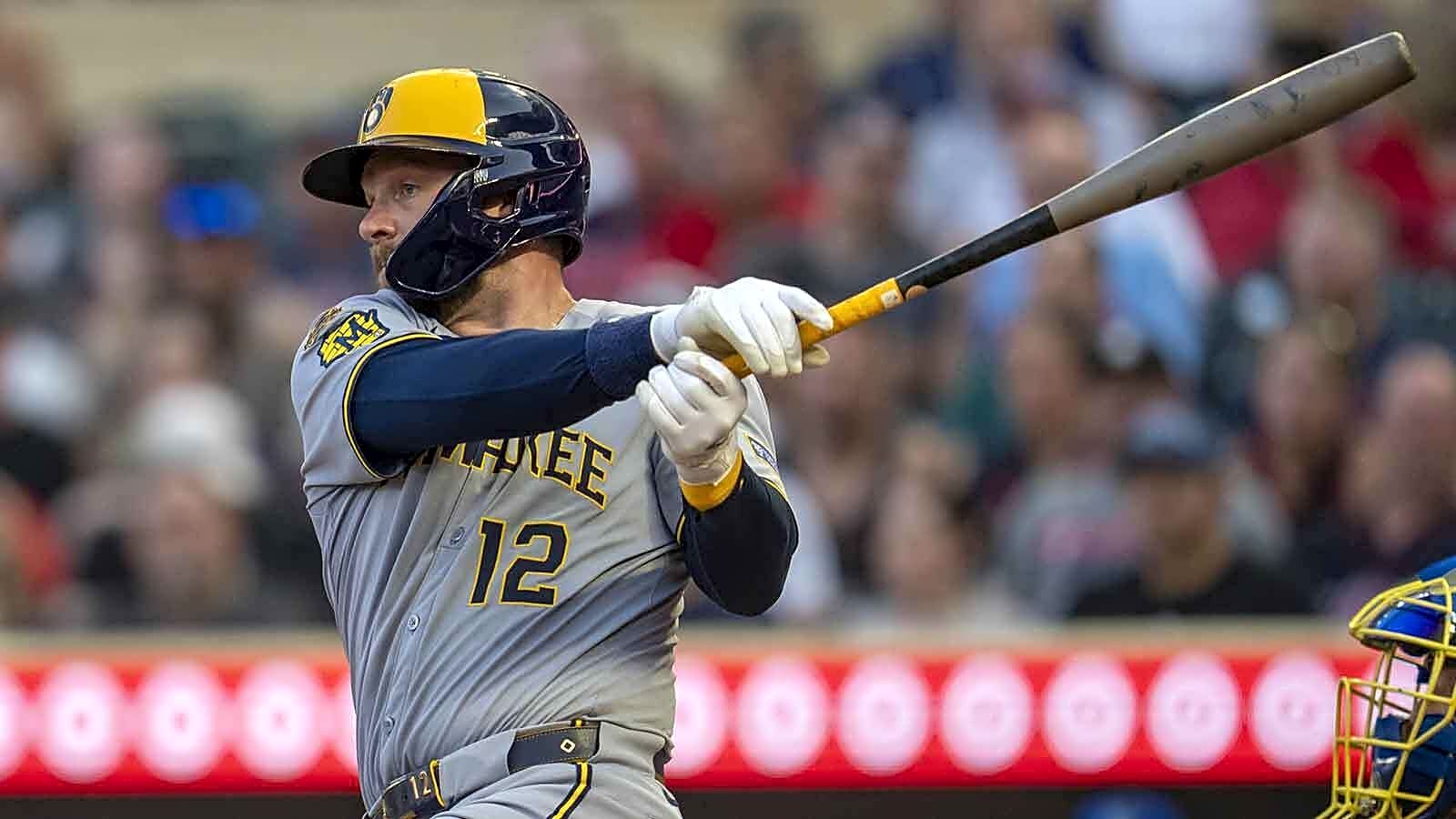 Rhys Hoskins gets key update after signing with Guardians