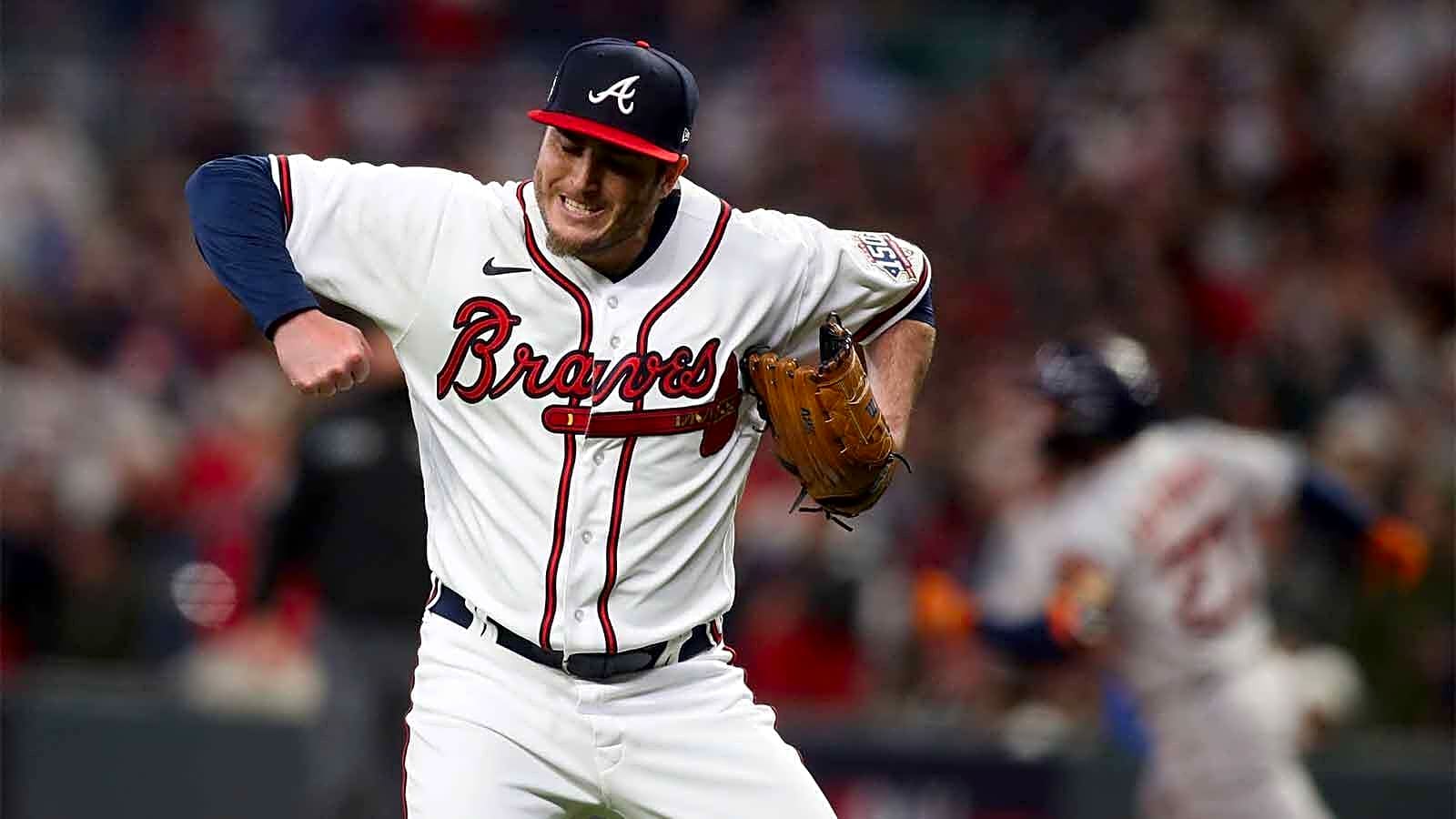 Mets add depth by signing ex-Braves reliever