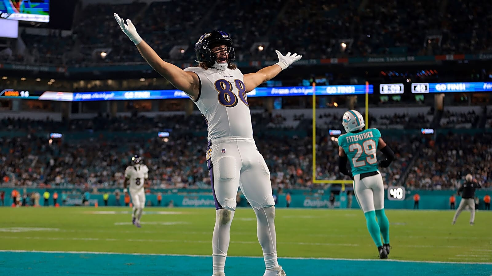 Charlie Kolar agrees to historic 3-year deal with Chargers