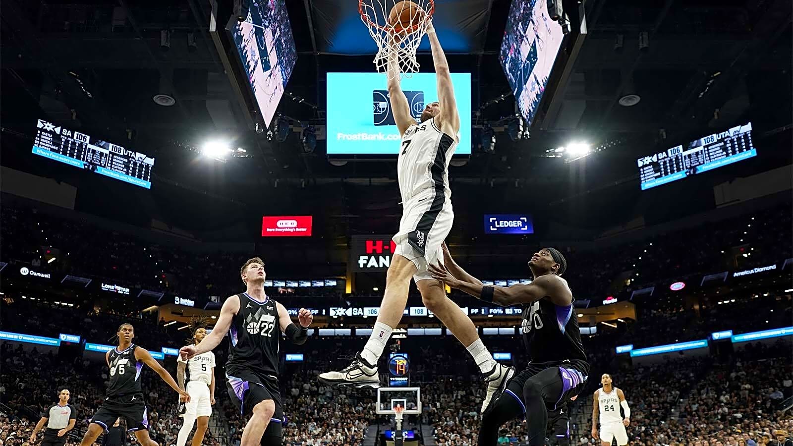 Why Spurs’ Luke Kornet’s ignorance is bliss amid San Antonio’s surge to top of West