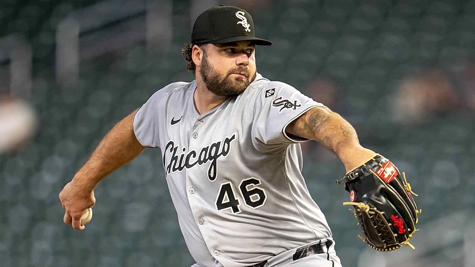 Phillies sign ex-White Sox veteran RHP