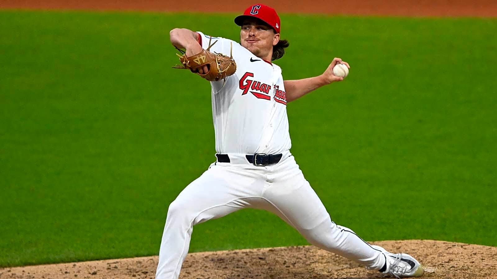 Guardians announce 2 roster moves during Pirates series