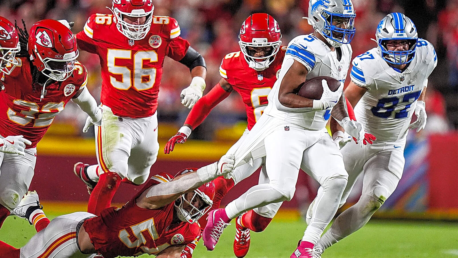 Chiefs part ways with 2-time Super Bowl champion defensive end