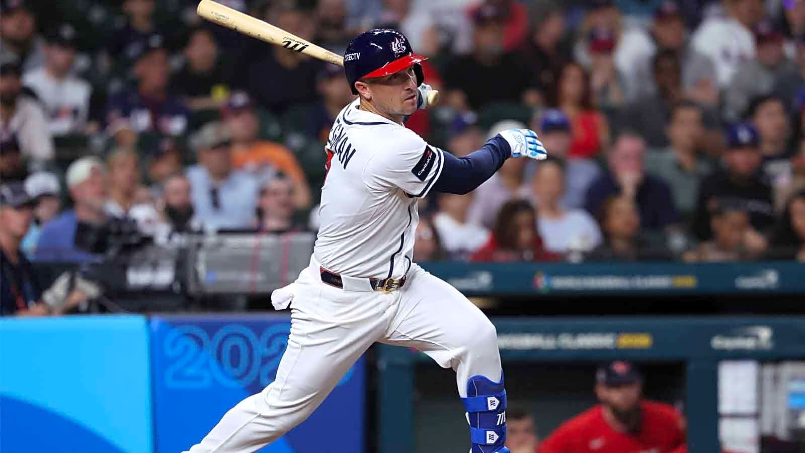 Alex Bregman leaves Mark DeRosa surprised after speaking Spanish