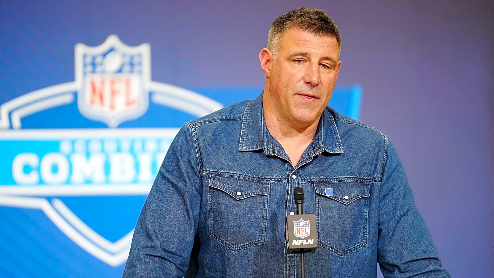 Patriots’ Mike Vrabel breaks silence on Dianna Russini scandal