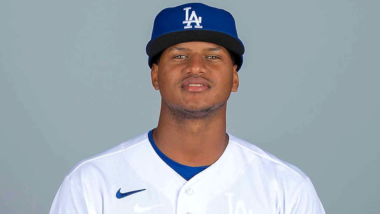 Dodgers swap minor league pitchers with Mariners trade