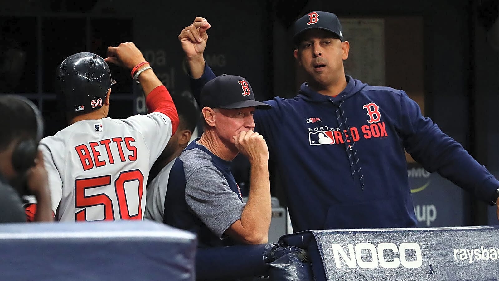 Dodgers’ Mookie Betts says he’s staying out of Red Sox-Alex Cora drama