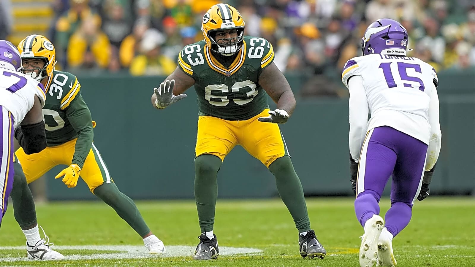 Packers OL arrested at LaGuardia for firearm possession