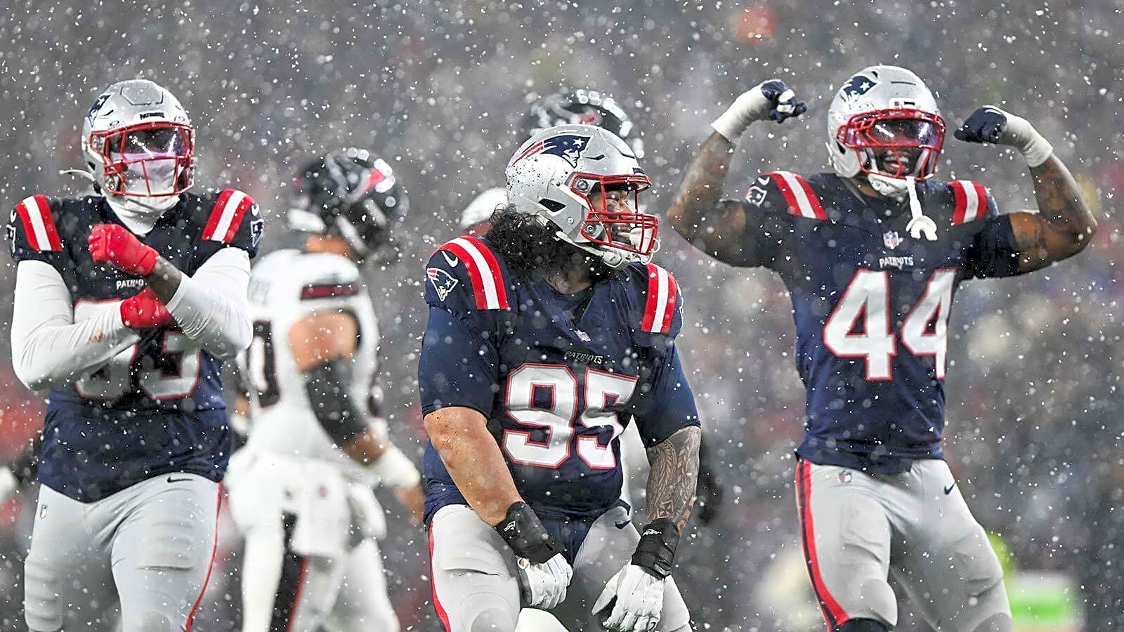 Patriots fans have reason to panic about Will Campbell coming into AFC title game vs. Broncos