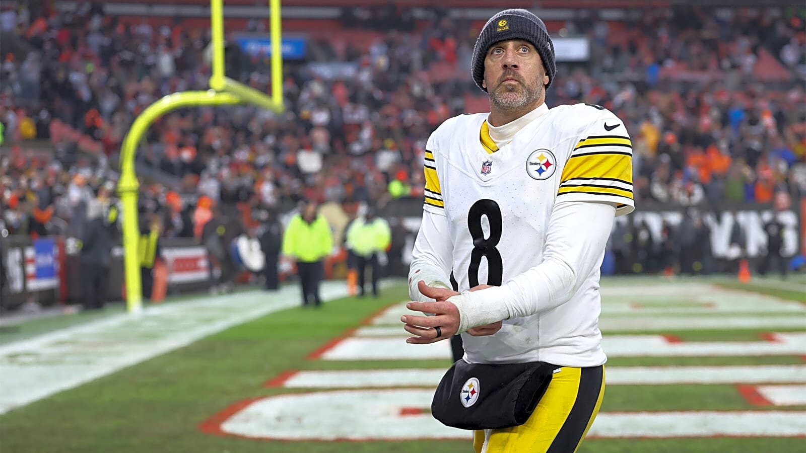Steelers rumors: Aaron Rodgers won’t consider NFL future until after season