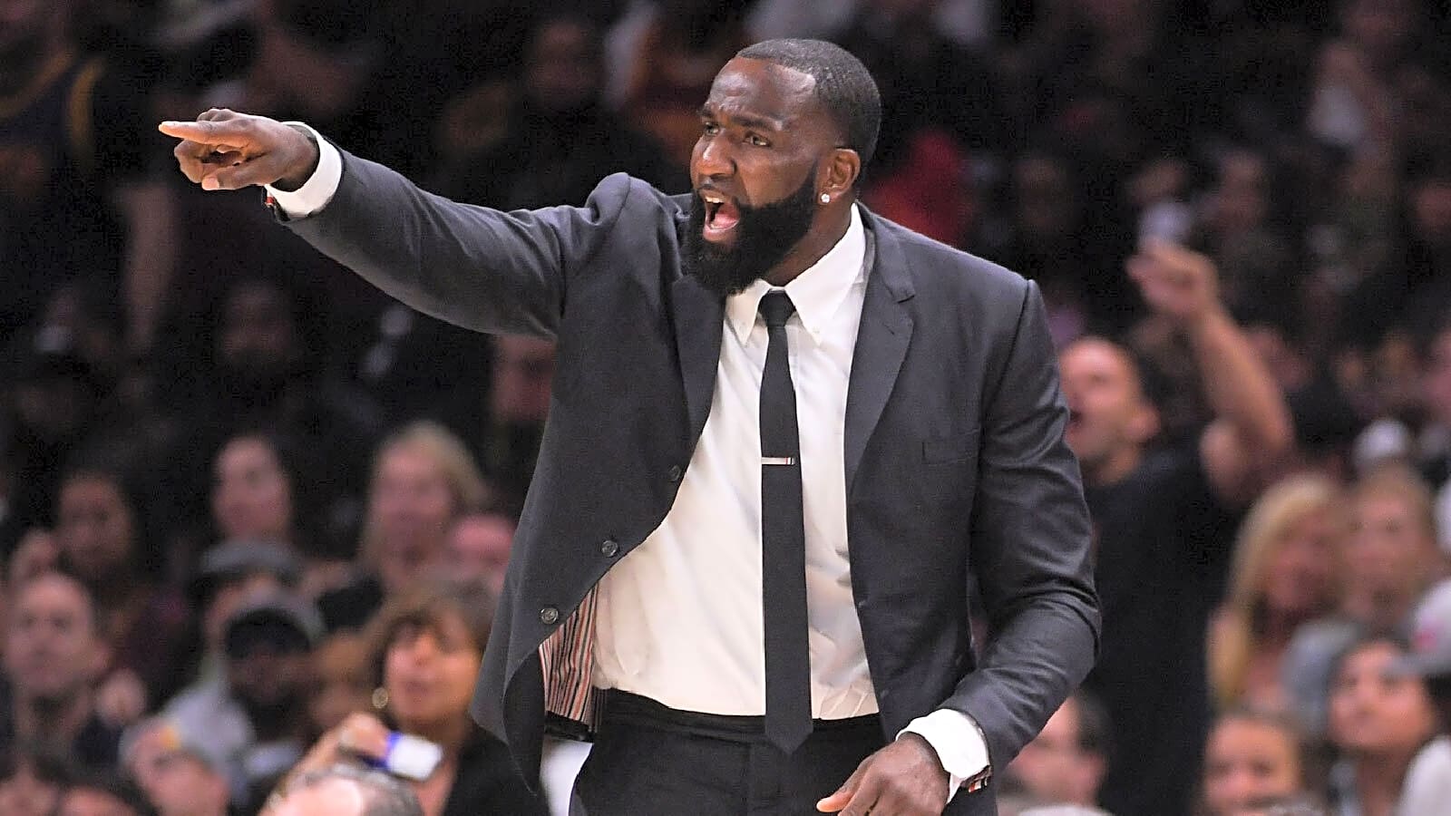  Kendrick Perkins teases Pistons’ Anthony Davis trade interest