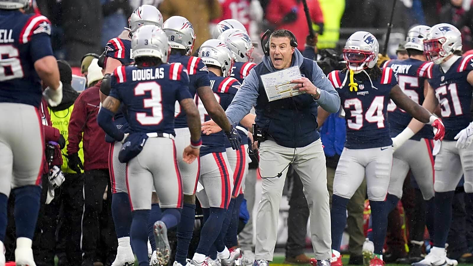 3 Patriots cut candidates entering 2026 offseason