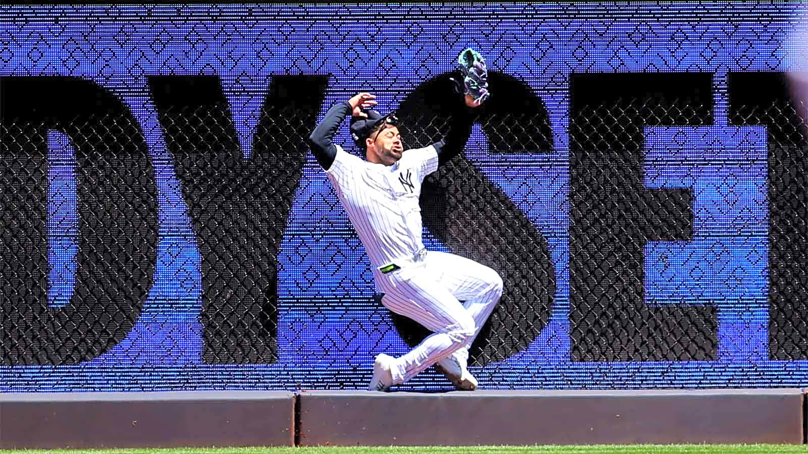 Yankees’ Aaron Boone updates Jasson Dominguez shoulder injury, concussion