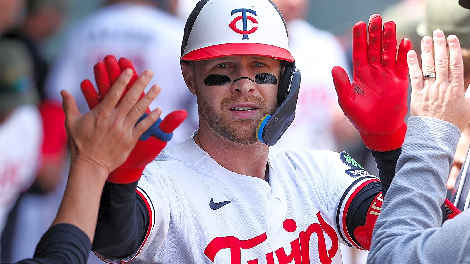 Twins lose catcher to IL after optioning Royce Lewis