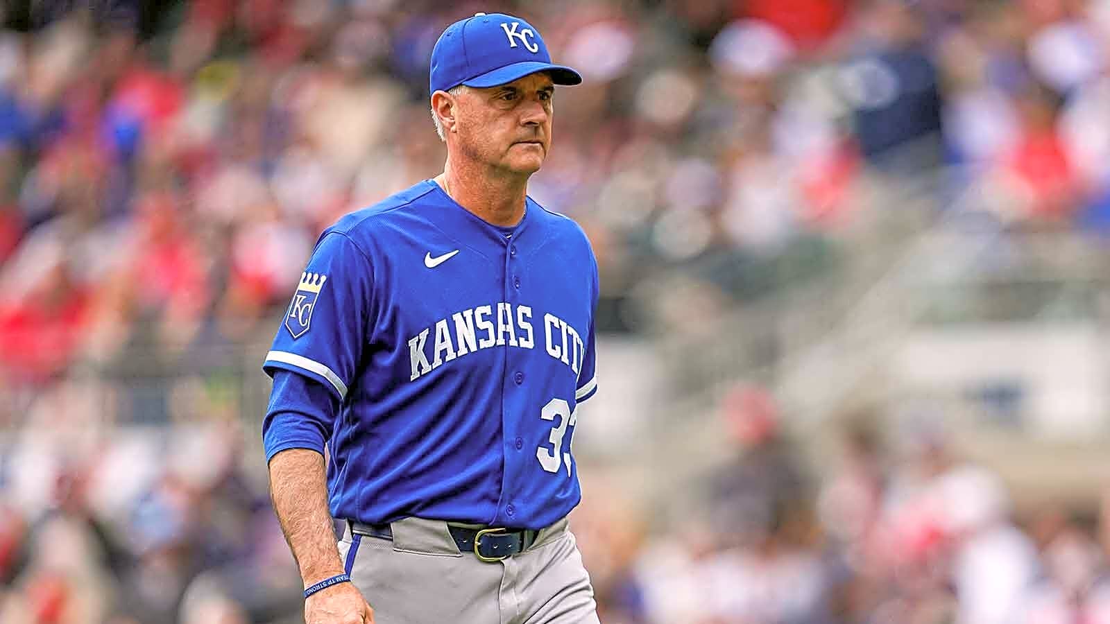 Royals add pair of veteran relievers