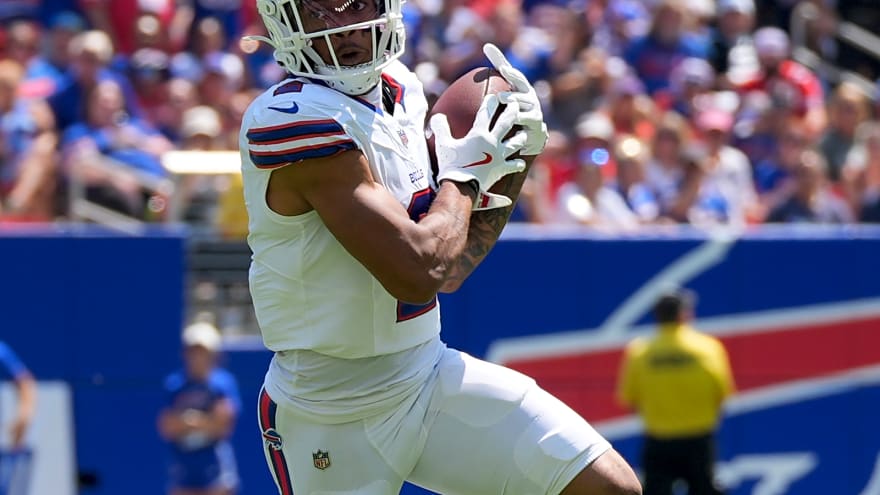 You Need to Trade for DJ Moore in 2026 Fantasy Football