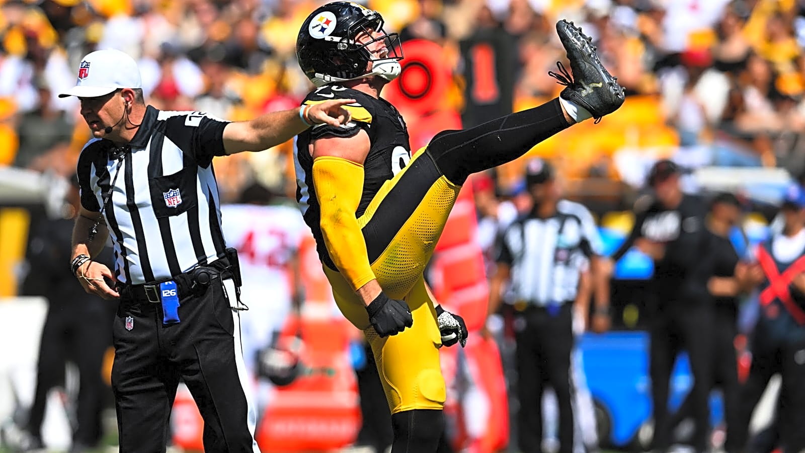 Defensive Stars Shine in Patrick Graham’s Steelers Debut
