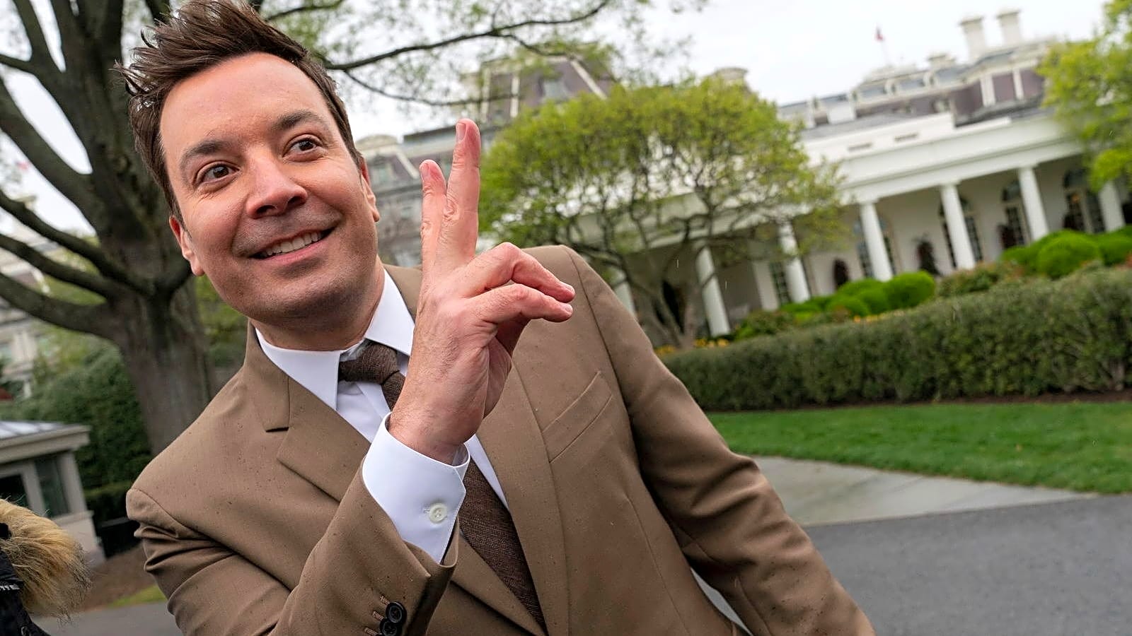 Ania Magliano Hails Jimmy Fallon’s ‘Generous’ Surprise Cameo on 'SNL UK'