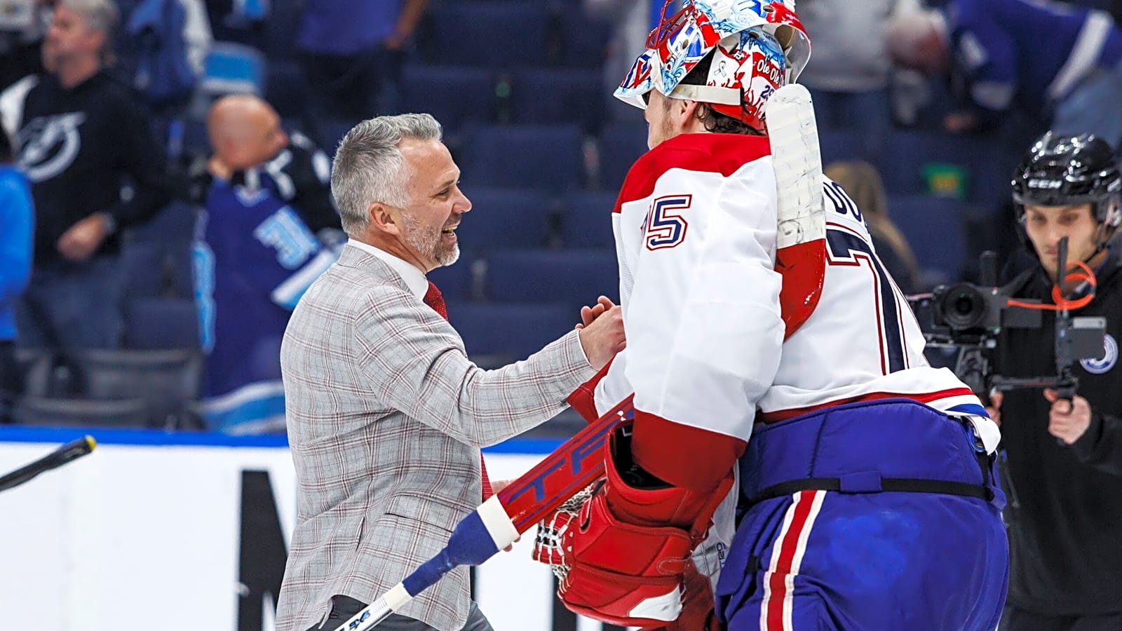 Martin St. Louis’s Coaching Style Fits Young Canadiens Roster