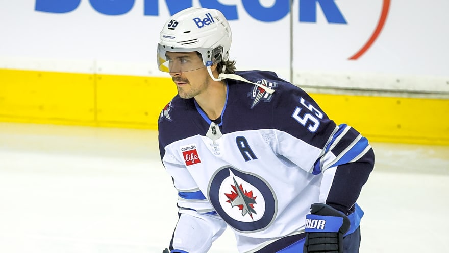 Mark Scheifele adds milestone as Jets take down Blue Jackets
