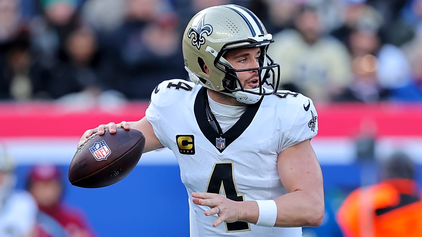 Derek Carr addresses shoulder injury after Saints draft QB