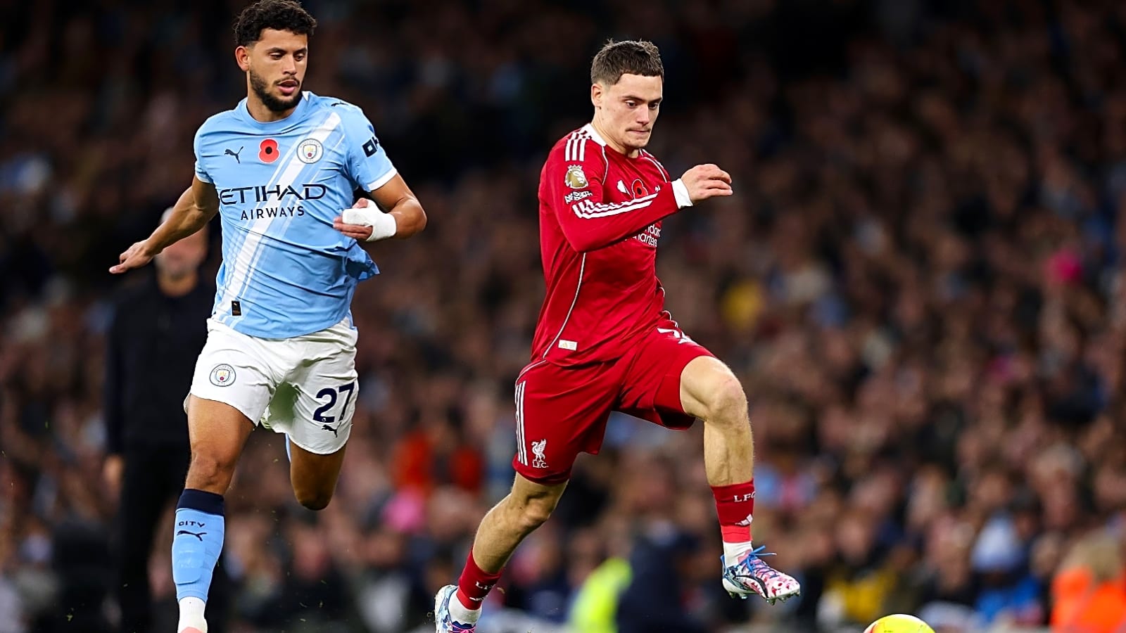 Gary Neville points finger at Liverpool star who ‘looked like a little boy’ against Man City