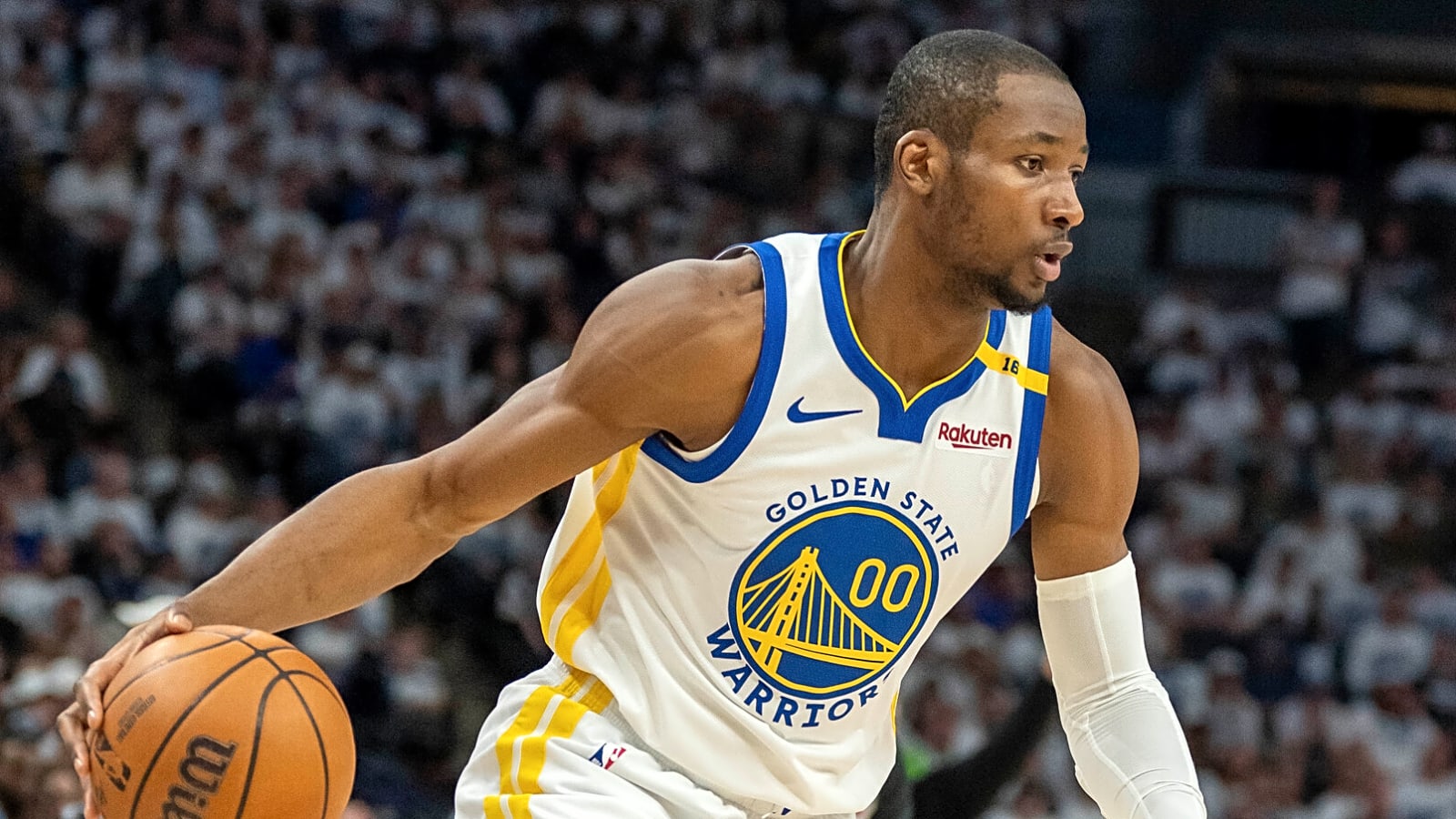 Warriors restricted free agent to use Las Vegas as negotiating hub