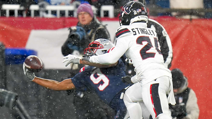 The '2025 NFL yards-per-catch leaders' quiz